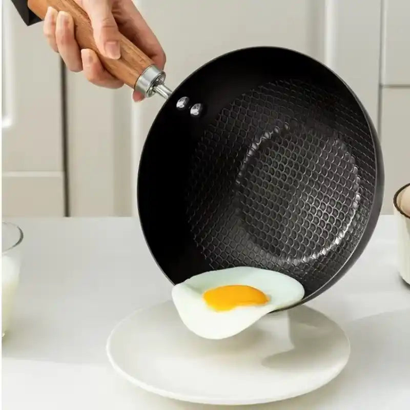 Zynella 20/24cm Non-Stick Cast Iron Wok – Small Household Frying Pan